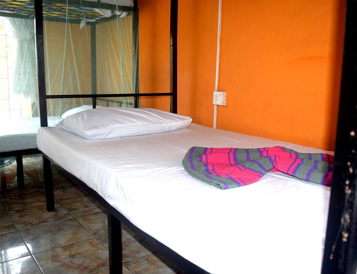 Sun Rise Hostel Negombo Exterior photo